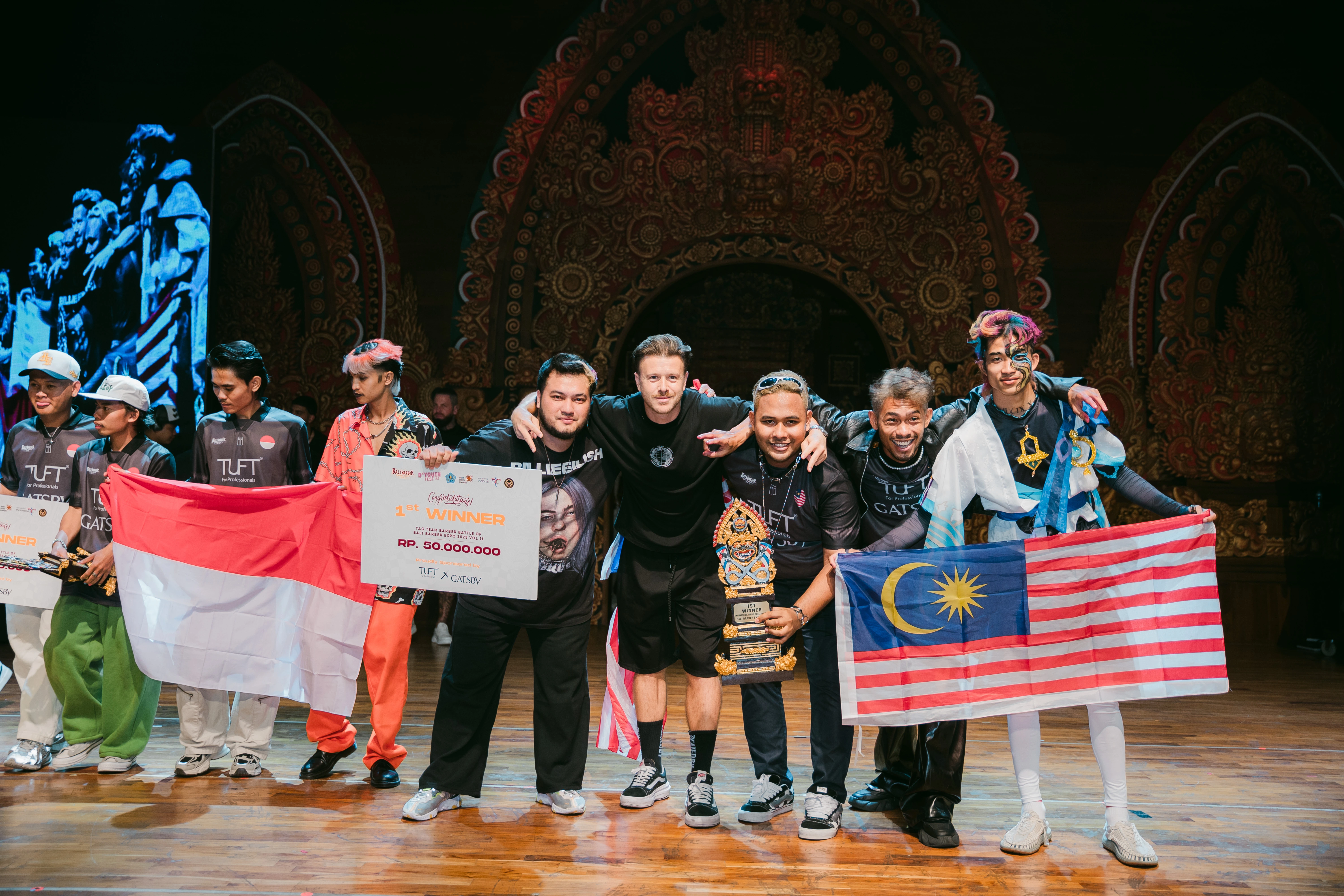 Barber battle on stage